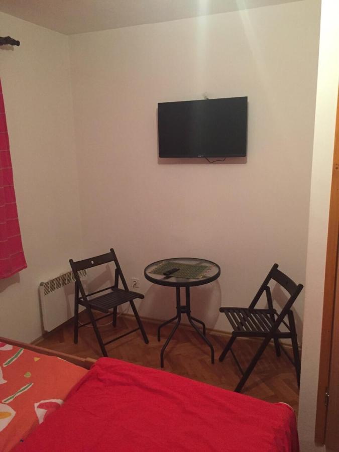 Feel Like Home Guest House Сараево Экстерьер фото
